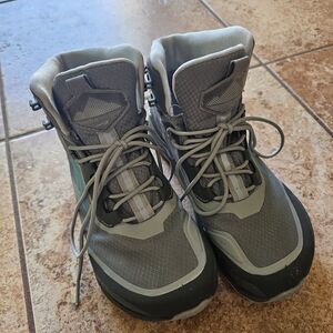 Altra Lone Peak Mid All Wthr Hiking Boots